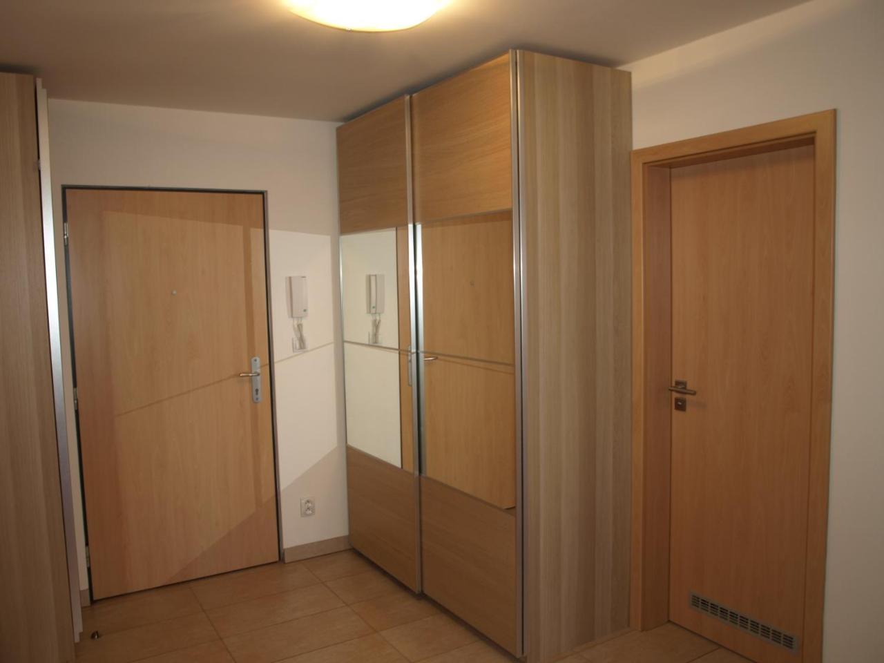 Apartman Self Check In/Out Vrchlabí Buitenkant foto